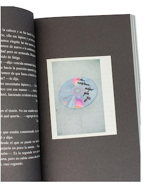 Libro Edición Especial Sí, si es contigo de Calle y Poché