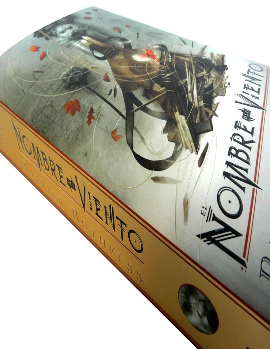 Libro El Nombre del Viento (Edición de Lujo por el 10º Aniversario de la Publicación) de Patrick Rothfuss 3